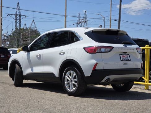 Used 2022 Ford Escape SE w/ Convenience Package FWD image 13