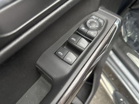 Used 2020 Chevrolet Silverado 1500 LTZ image 15