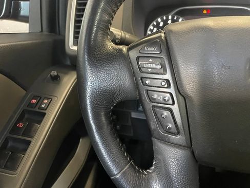 Certified 2022 Nissan Frontier SV RWD image 12