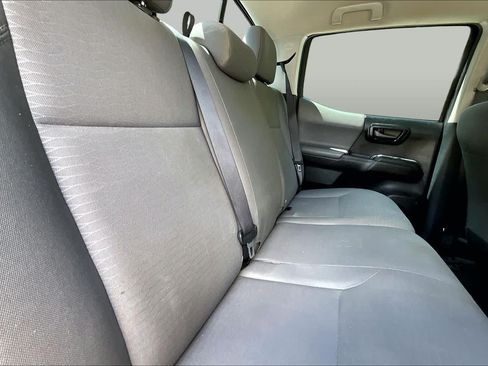 Used 2017 Toyota Tacoma SR w/ SR Convenience Package RWD image 20