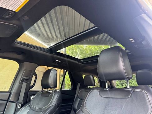 Used 2021 Ford Explorer ST w/ Equipment Group 401A AWD/4WD image 14