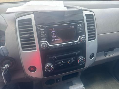 Used 2016 Nissan Frontier Desert Runner RWD image 10