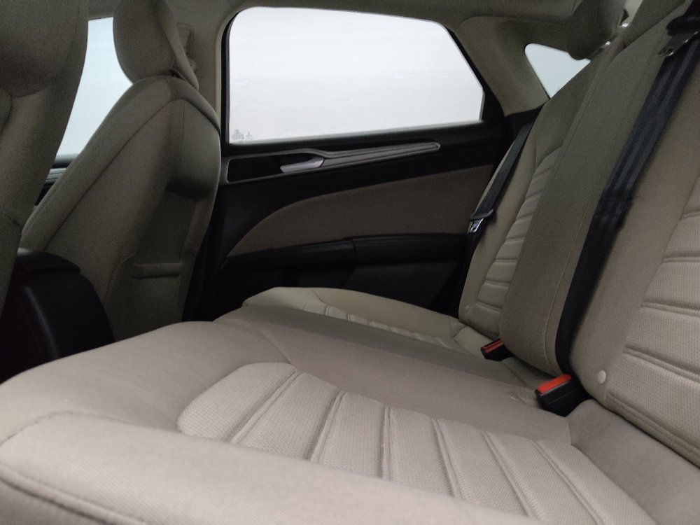 Used 2020 Ford Fusion S FWD image 18