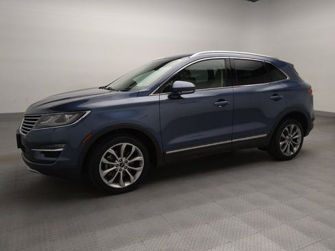 Used 2018 Lincoln MKC Select w/ Select Plus Package FWD image 2