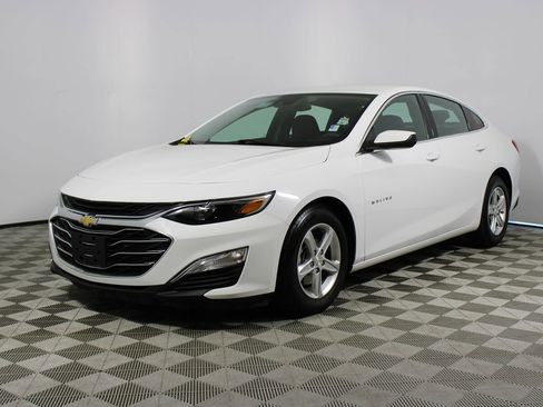 Used 2020 Chevrolet Malibu LS w/ Driver Confidence Package II image 28