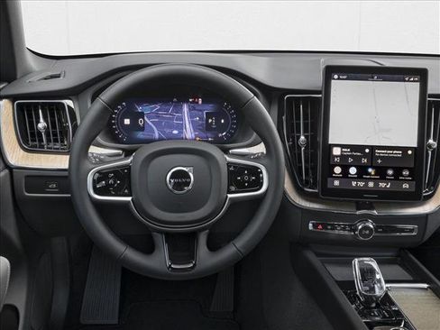 New 2026 Volvo XC60 B5 Ultra image 4