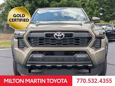 Certified 2025 Toyota Tacoma TRD Off-Road AWD/4WD image 11