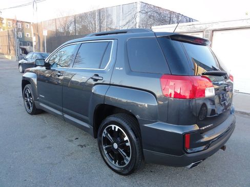 Used 2017 GMC Terrain SLE w/ Nightfall Package AWD/4WD image 10