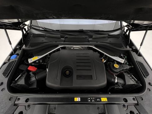 Used 2023 Land Rover Range Rover Sport SE image 24