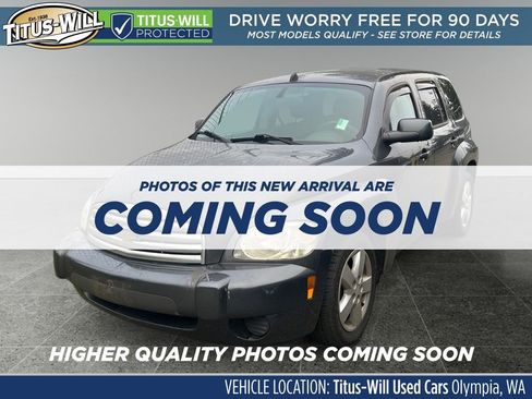 Used 2011 Chevrolet HHR LT image 2