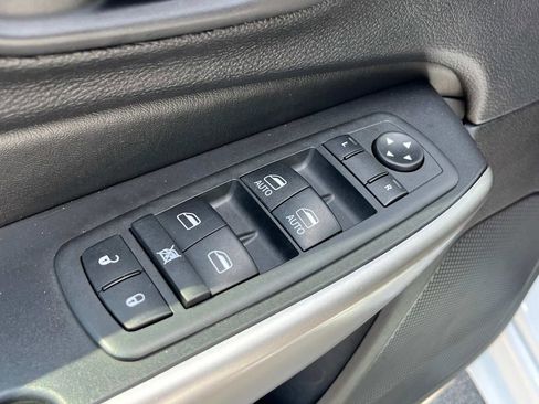 Used 2020 Jeep Cherokee High Altitude image 26