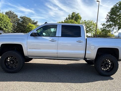 Used 2018 Chevrolet Silverado 1500 LT w/ All Star Edition AWD/4WD image 8