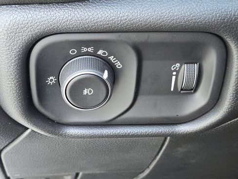 New 2026 RAM 5500 Tradesman w/ Chrome Appearance Group image 16