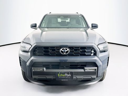 Used 2025 Toyota 4Runner TRD Off-Road image 2