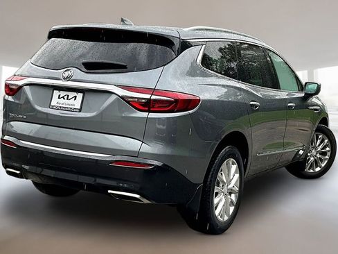 Used 2020 Buick Enclave Premium w/ Sun and Sites Package AWD/4WD image 6