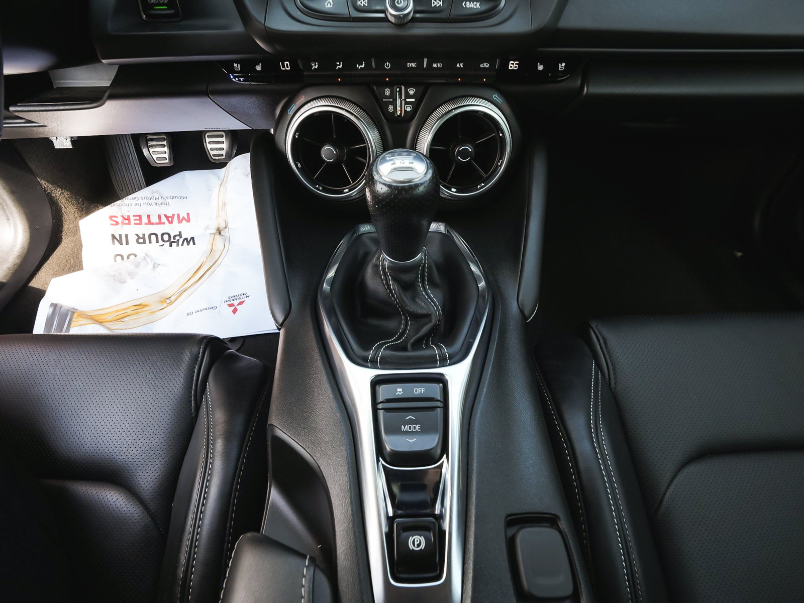 Used 2024 Chevrolet Camaro LT RWD image 28