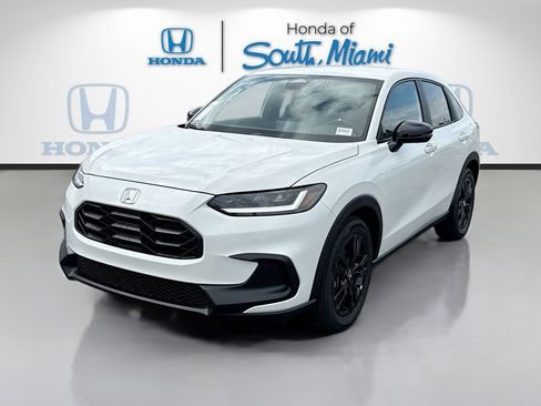 New 2026 Honda HR-V Sport image 3