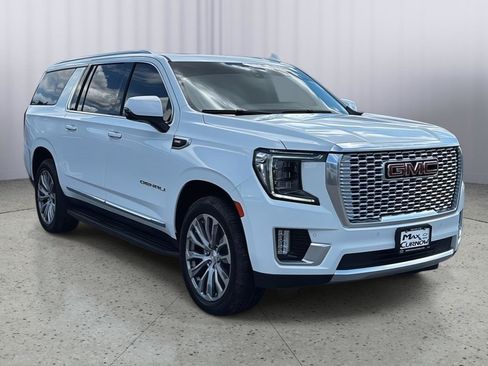 Used 2021 GMC Yukon XL Denali AWD/4WD image 7