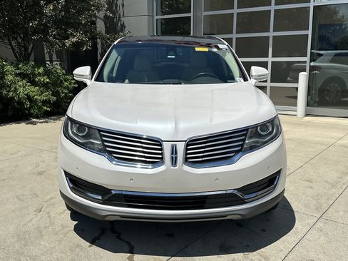 Used 2016 Lincoln MKX Reserve w/ Technology Package AWD/4WD image 5