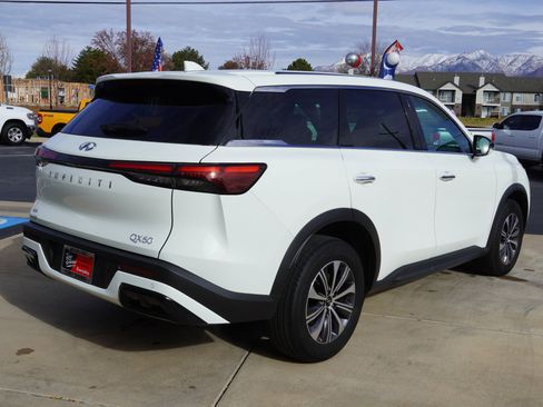 Used 2023 INFINITI QX60 Pure image 8