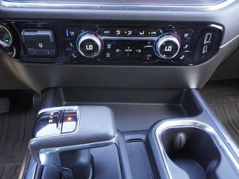 Used 2024 GMC Sierra 1500 SLT w/ SLT Premium Plus Package AWD/4WD image 21