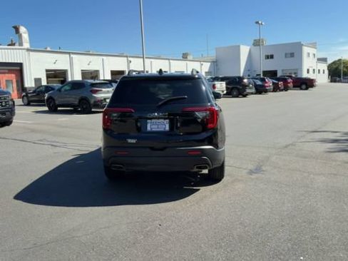 Used 2023 GMC Acadia SLT w/ Elevation Edition AWD/4WD image 7