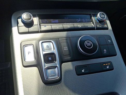 Used 2021 Hyundai Palisade SEL FWD image 16