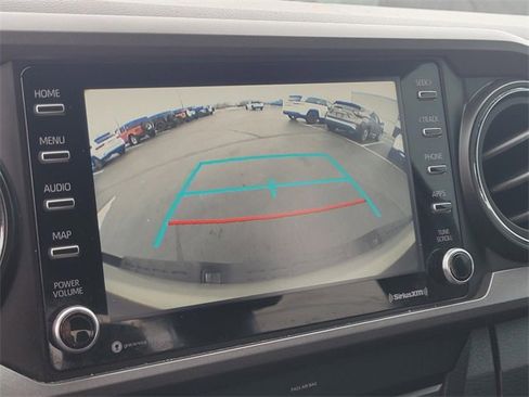 Used 2020 Toyota Tacoma TRD Off-Road image 5