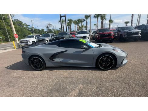 Used 2024 Chevrolet Corvette Stingray Premium Conv w/ Z51 Performance Package RWD image 9