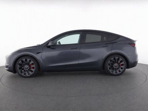Used 2025 Tesla Model Y Performance AWD/4WD image 3