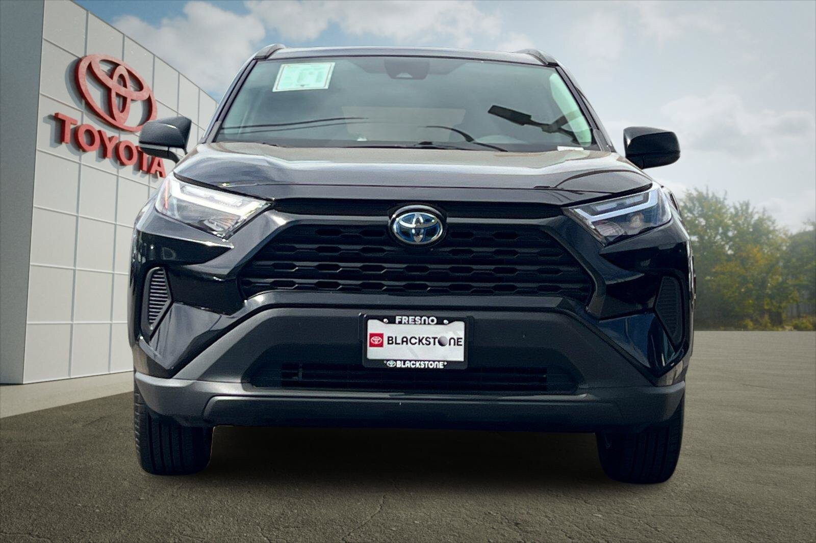 Certified 2023 Toyota RAV4 LE AWD/4WD image 8