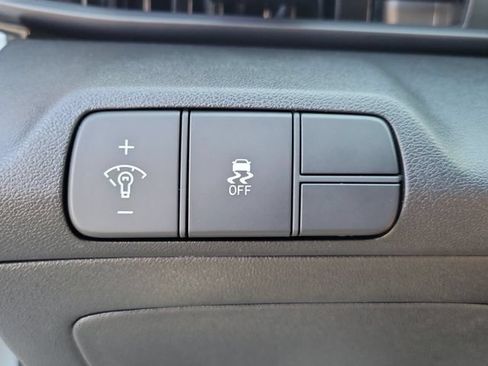 New 2026 Hyundai Elantra SEL Sport FWD image 19