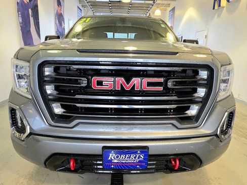 Used 2021 GMC Sierra 1500 AT4 w/ AT4 Preferred Package AWD/4WD image 3