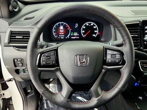 Used 2025 Honda Ridgeline Black Edition image 14