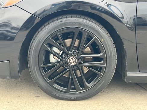 Used 2025 Toyota Camry SE image 25