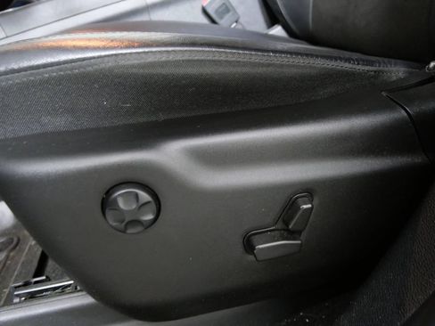 Used 2022 Jeep Grand Cherokee Laredo X AWD/4WD image 19