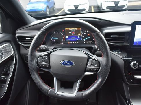 Used 2022 Ford Explorer ST-Line w/ Class IV Trailer Tow Package image 25