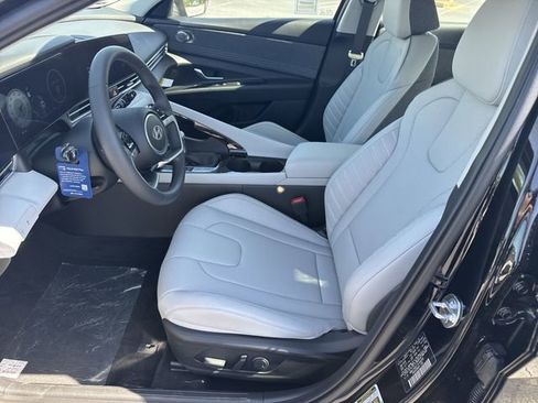 New 2026 Hyundai Elantra Limited FWD image 9