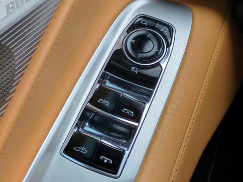 Used 2023 Chevrolet Corvette Z06 RWD image 17
