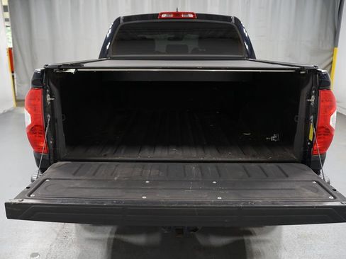Used 2020 Toyota Tundra SR5 w/ SR5 Upgrade Package RWD image 31