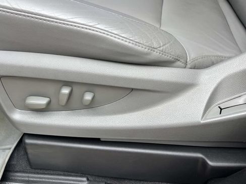 Used 2020 Chevrolet Tahoe LT w/ Luxury Package RWD image 34
