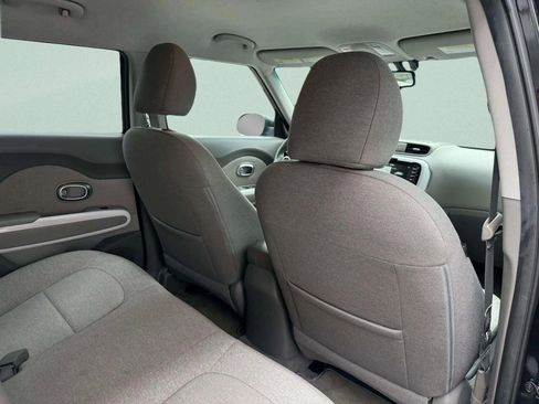Used 2017 Kia Soul EV image 10
