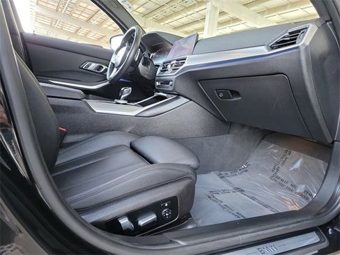 Used 2020 BMW 330i xDrive Sedan w/ Convenience Package image 23