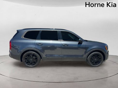 Certified 2022 Kia Telluride SX w/ Nightfall Edition Package AWD/4WD image 2