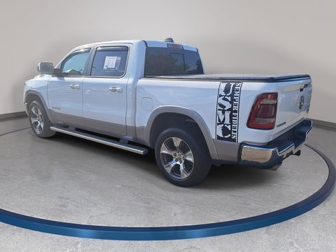 Used 2019 RAM 1500 Laramie AWD/4WD image 7