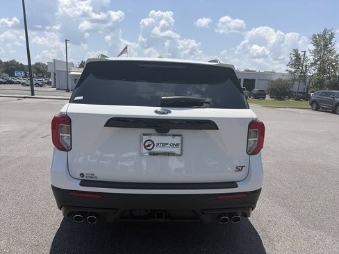 Used 2021 Ford Explorer ST w/ Equipment Group 401A AWD/4WD image 6