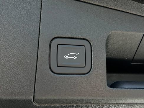 New 2026 Cadillac XT5 Premium Luxury w/ LPO, ONYX Package FWD image 22
