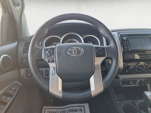 Used 2015 Toyota Tacoma 4x4 Double Cab image 12