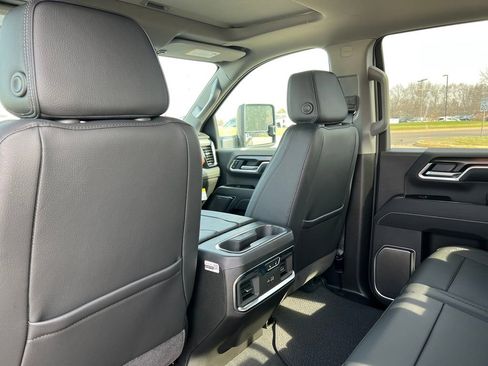 New 2026 GMC Sierra 2500 Denali w/ Denali Reserve Package AWD/4WD image 39