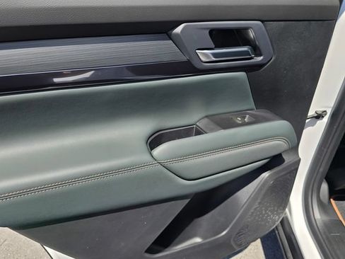 New 2026 GMC Terrain AT4 w/ Technology Package II AWD/4WD image 11